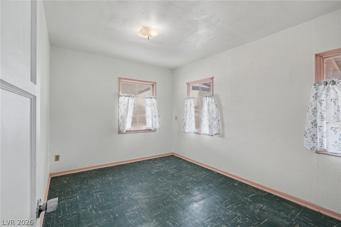 2313 Mccarran Street Property Photo 13
