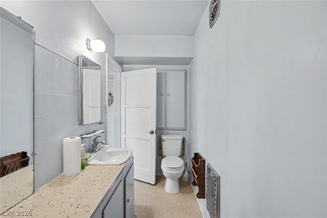 2313 Mccarran Street Property Photo 20