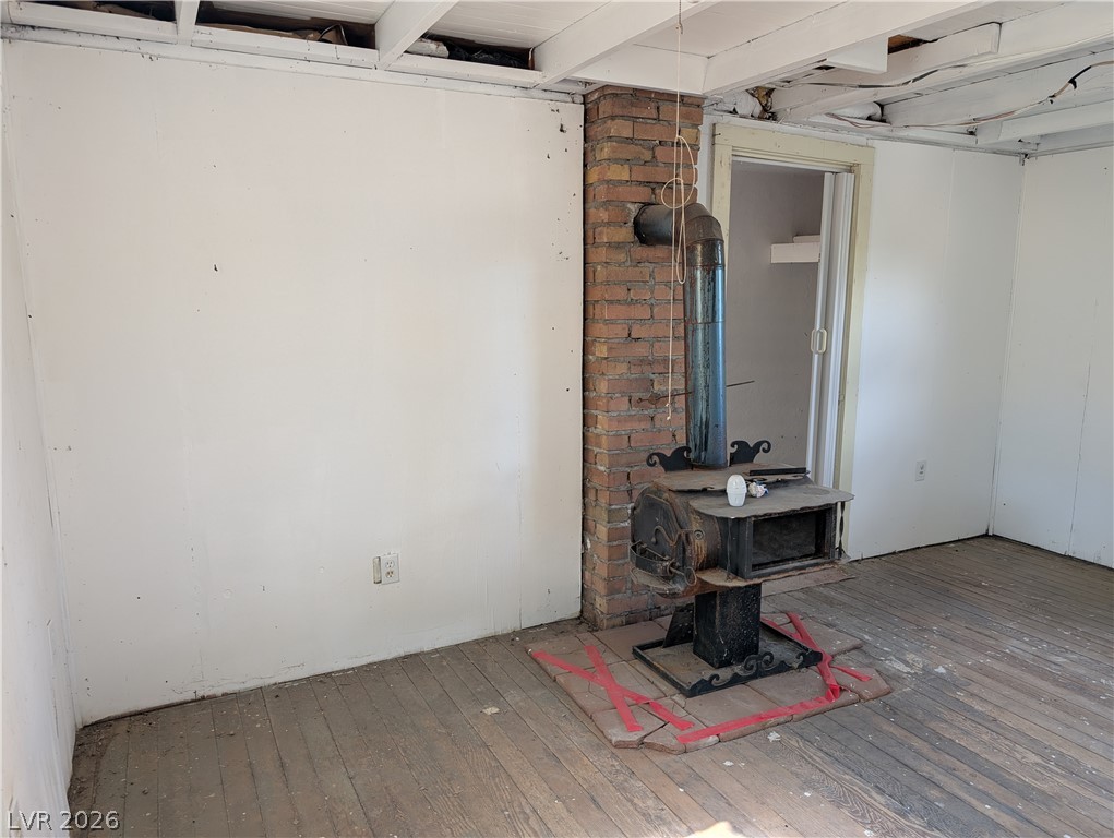 108 Davis Street Property Photo 4