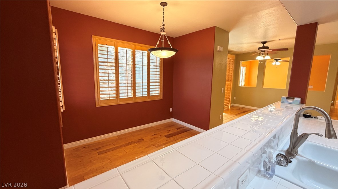 2325 Windmill Parkway 1613 Property Photo 12