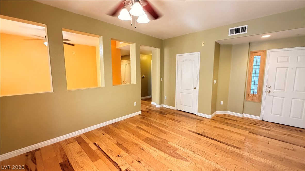2325 Windmill Parkway 1613 Property Photo 18