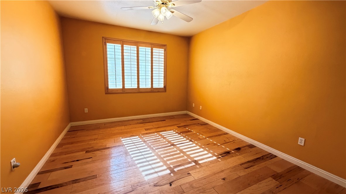 2325 Windmill Parkway 1613 Property Photo 32