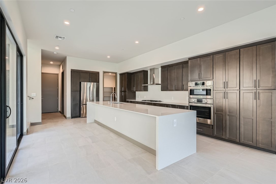 18 Promenade Isle Lane Property Photo 9