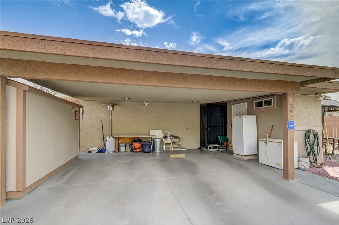 5093 Sun Valley Drive Property Photo 10