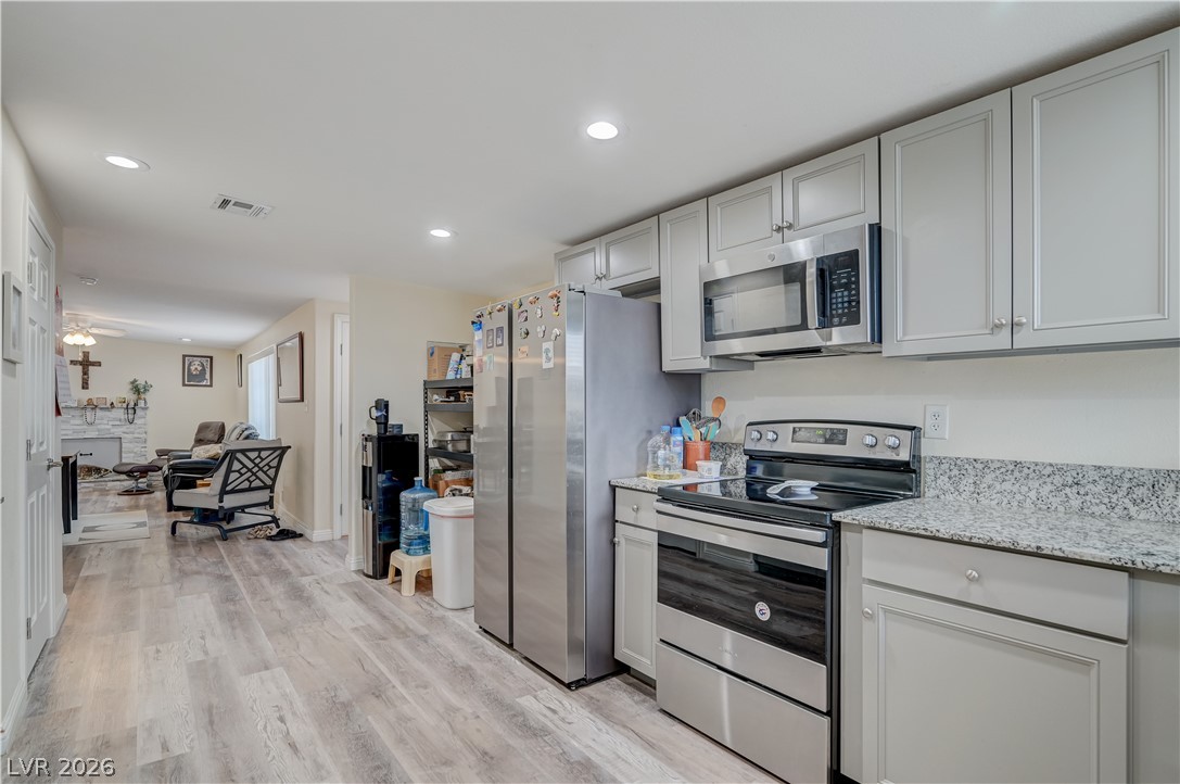 5093 Sun Valley Drive Property Photo 16