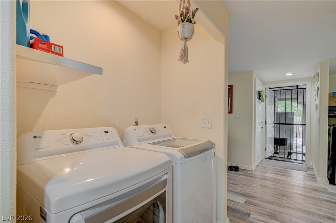 5093 Sun Valley Drive Property Photo 21