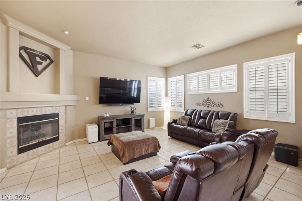 3154 Surf Spray Street Property Photo 17