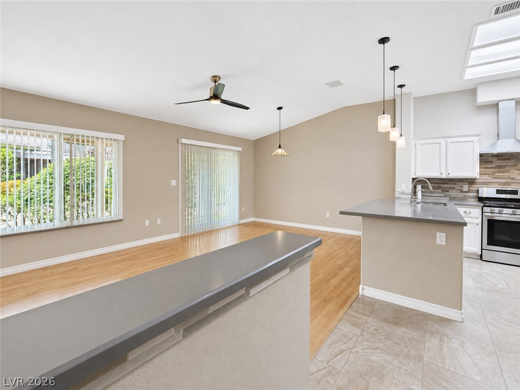 2080 Joy Creek Lane Property Photo 10