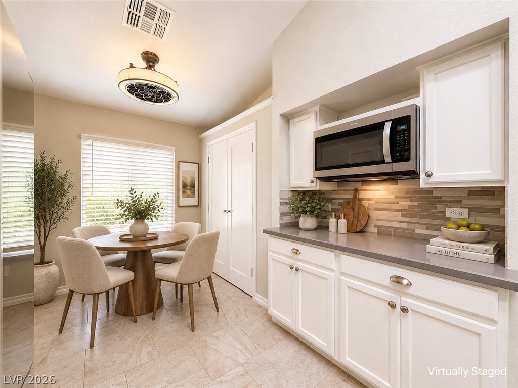 2080 Joy Creek Lane Property Photo 13