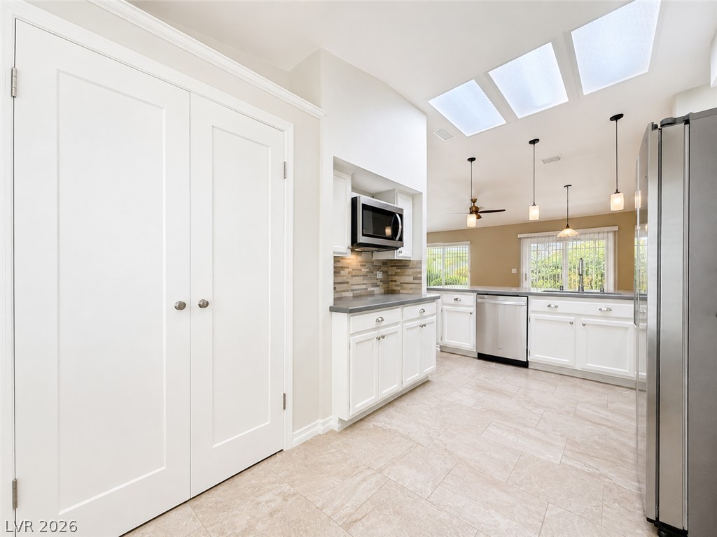 2080 Joy Creek Lane Property Photo 15