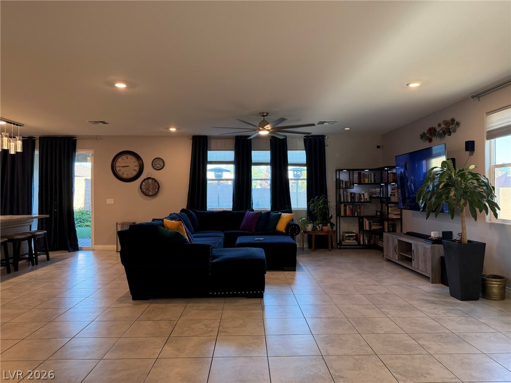 6920 Baylor Creek Street Property Photo 6
