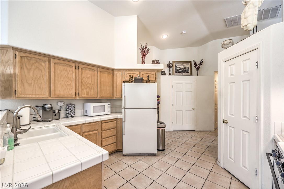 7785 Buckwood Court Property Photo 11