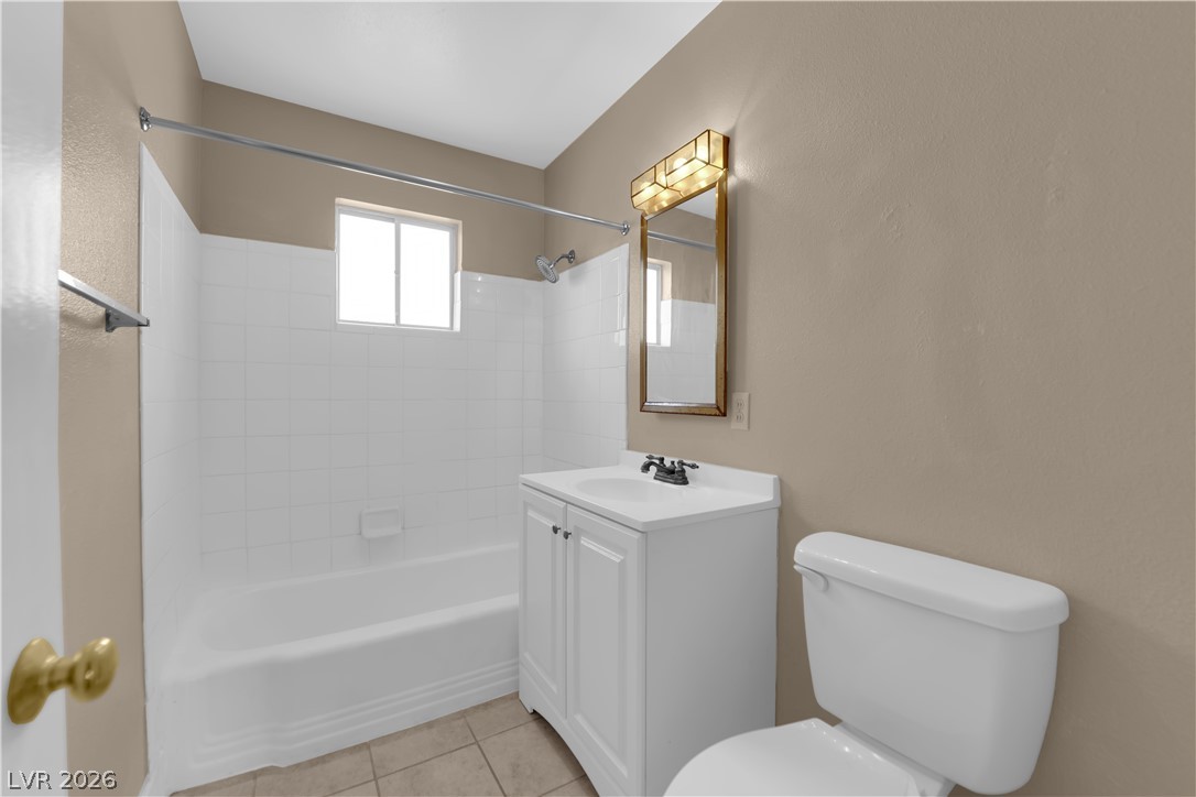350 Desert Inn Road E201 Property Photo 17