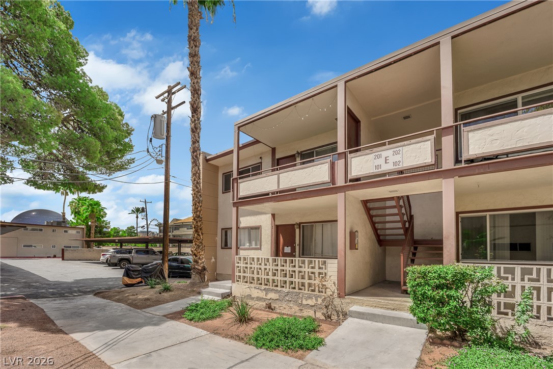 350 Desert Inn Road E201 Property Photo 24