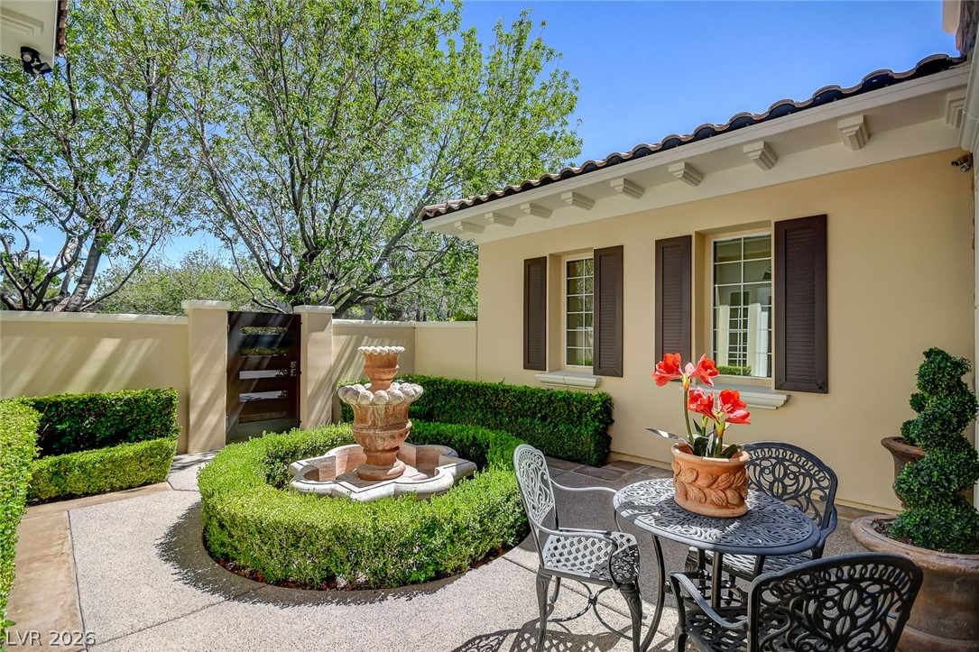 11827 Oakland Hills Drive Property Photo 7