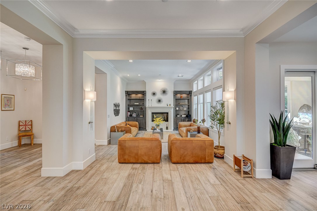 11827 Oakland Hills Drive Property Photo 8
