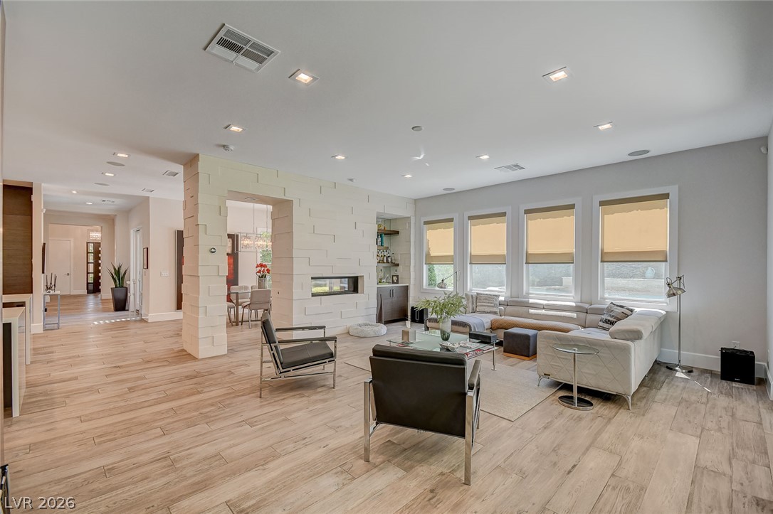 11827 Oakland Hills Drive Property Photo 25