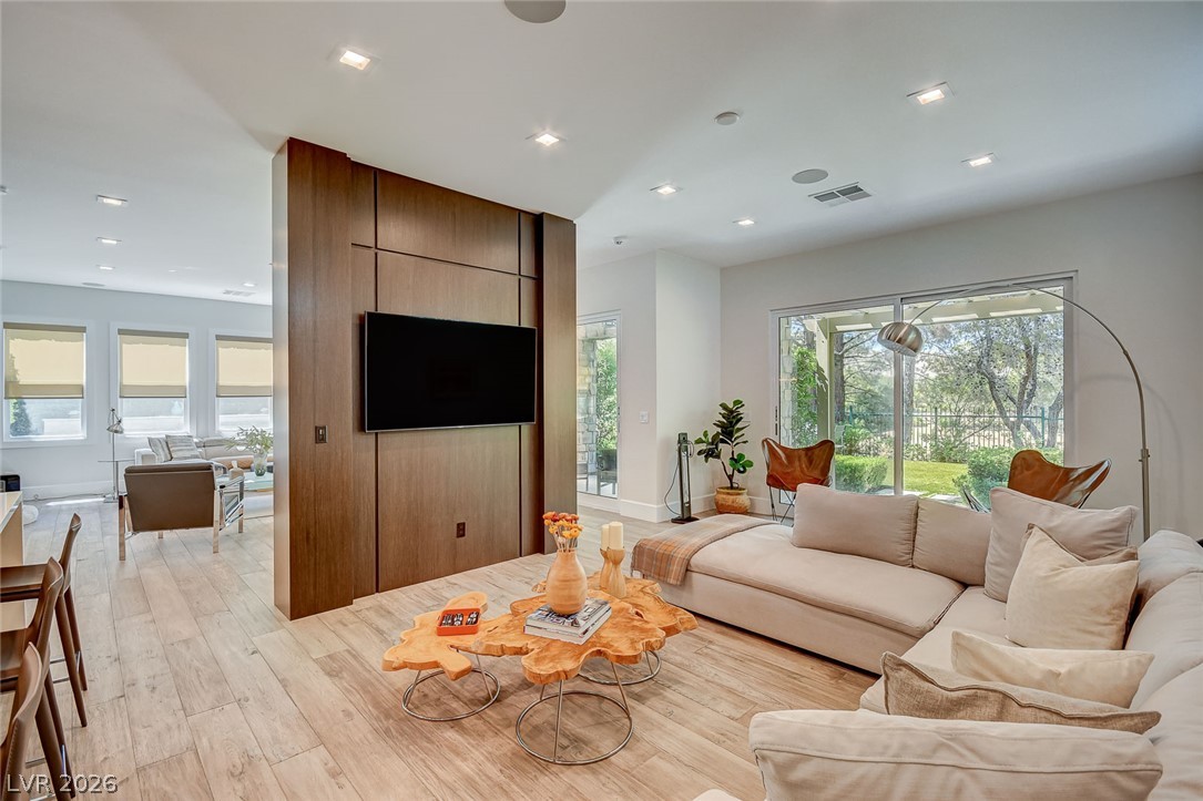 11827 Oakland Hills Drive Property Photo 30