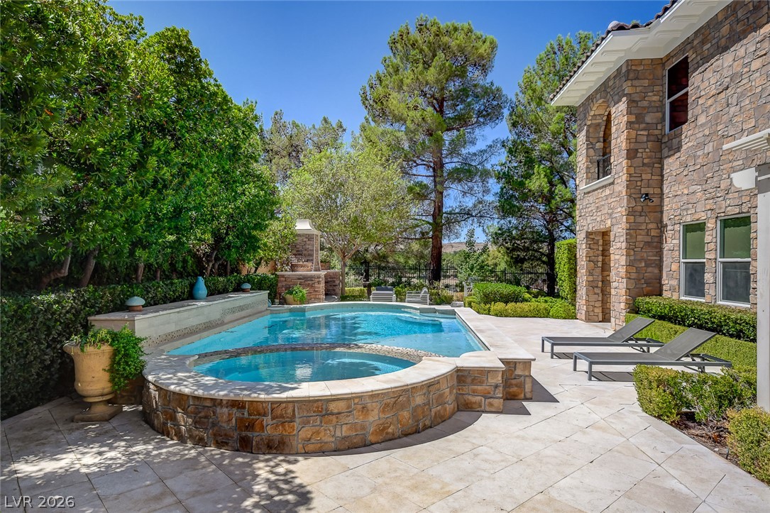 11827 Oakland Hills Drive Property Photo 90
