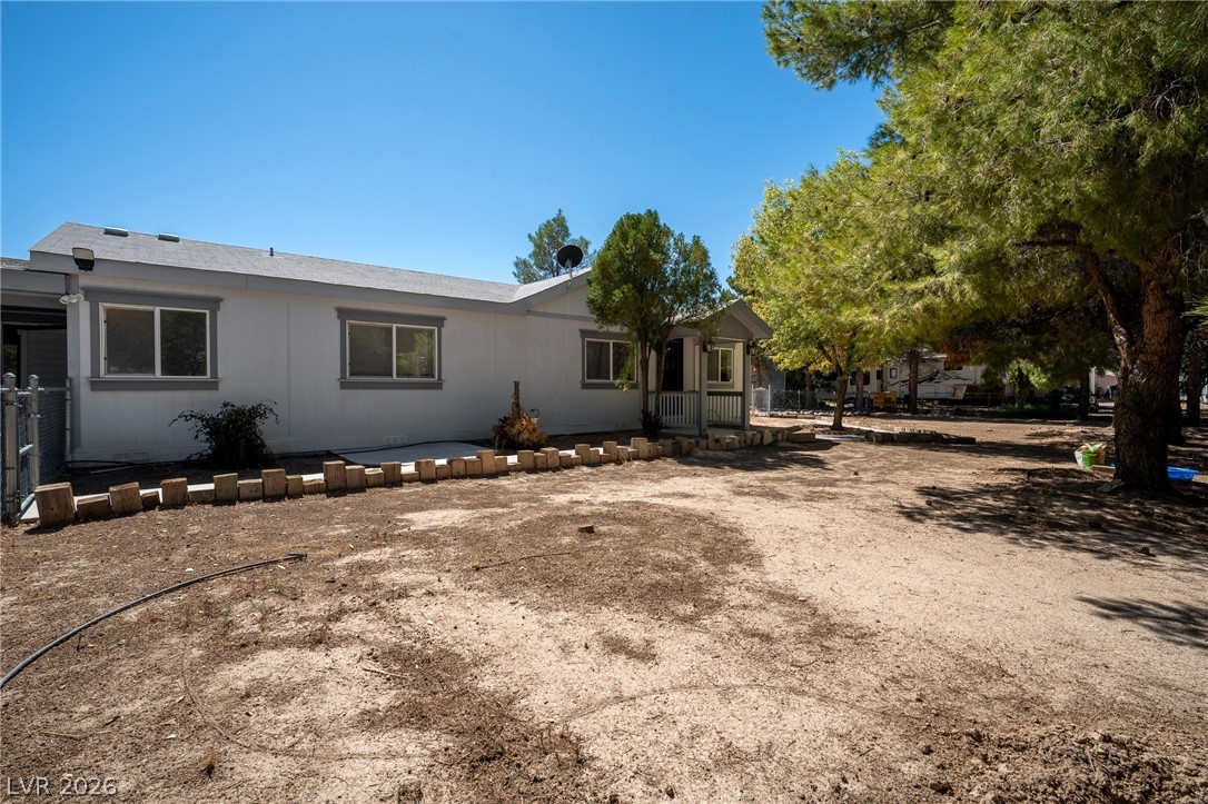 1921 Las Casitas Street Property Photo 3