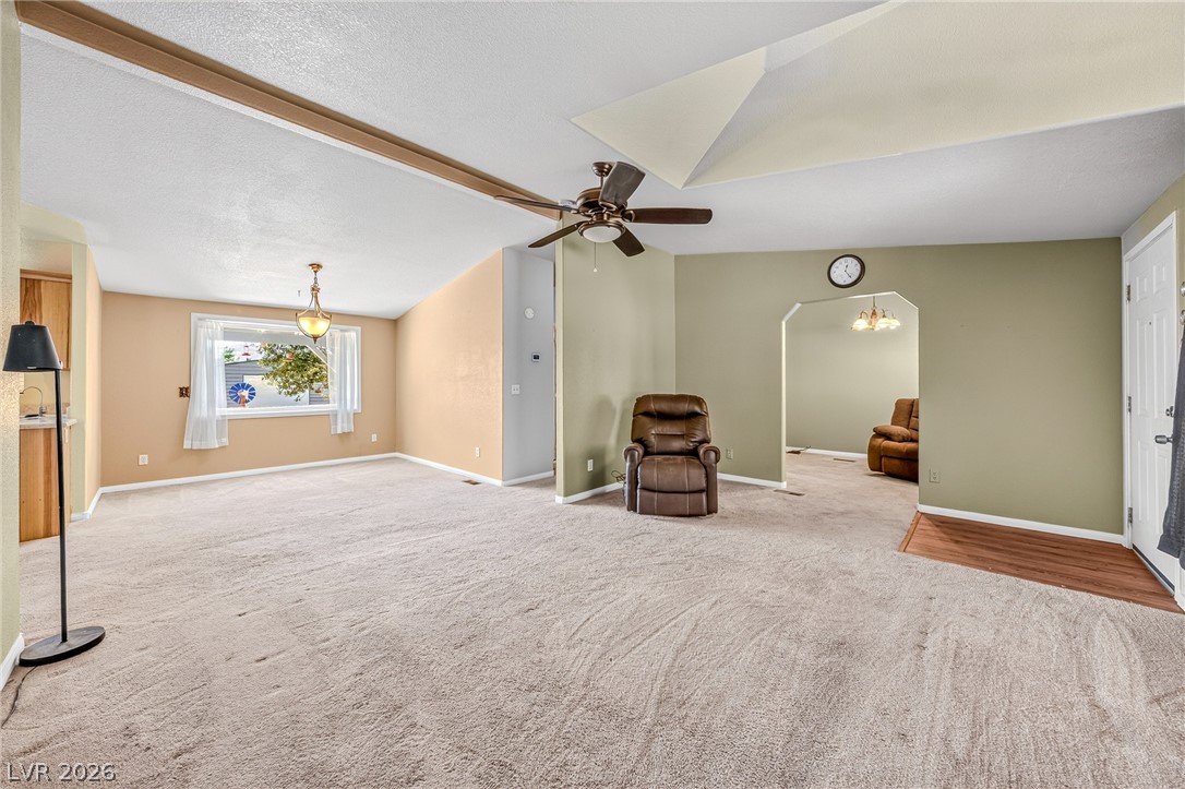 1921 Las Casitas Street Property Photo 6