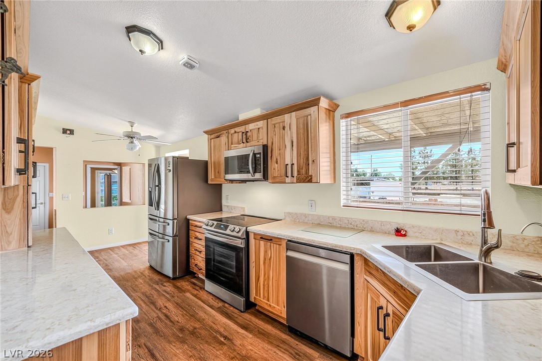 1921 Las Casitas Street Property Photo 19