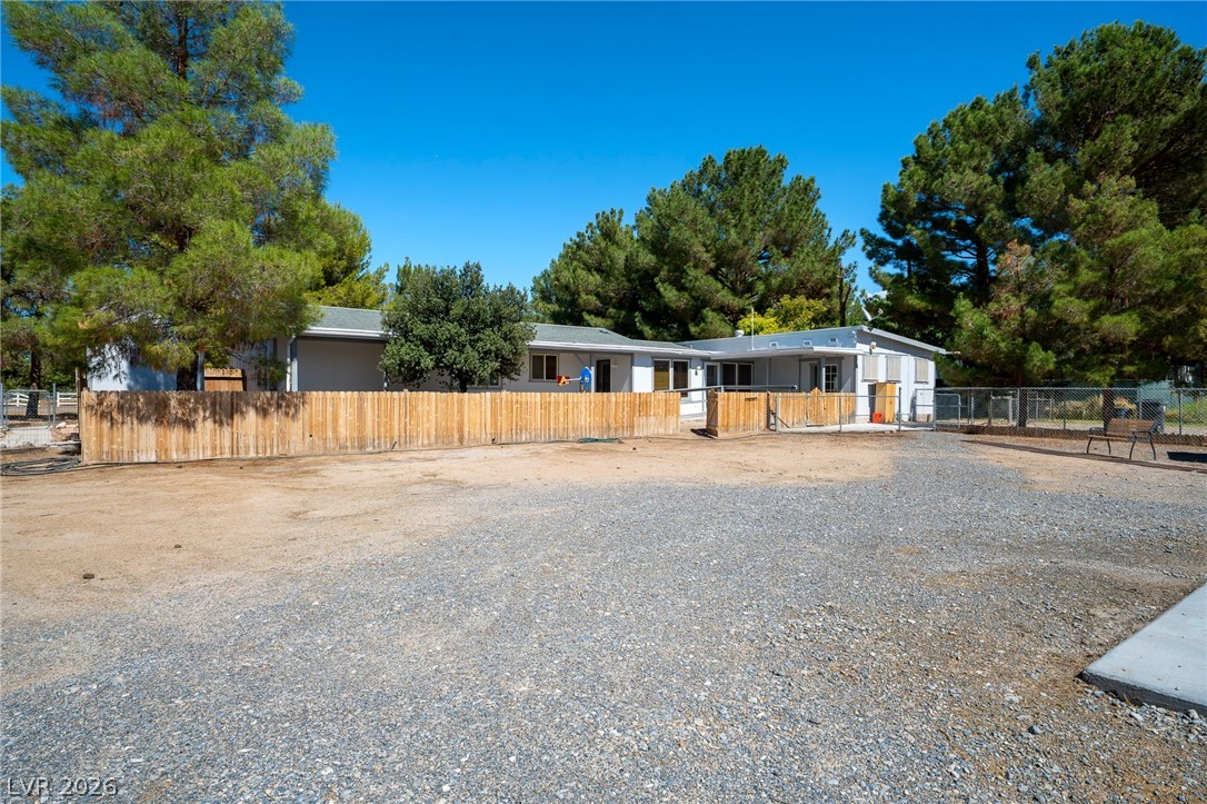 1921 Las Casitas Street Property Photo 48