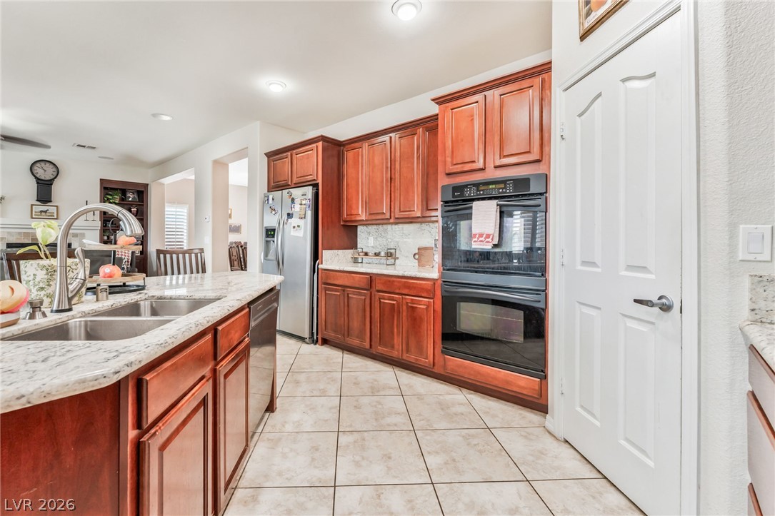 6450 Hughes Springs Drive Property Photo 10