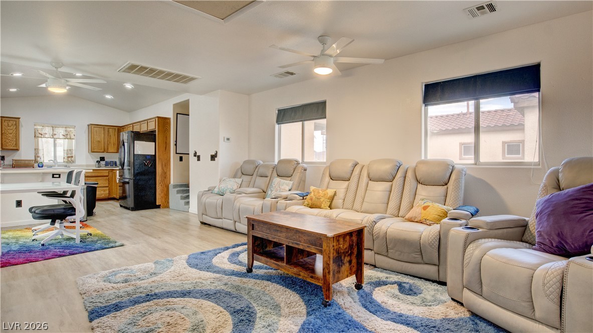 3512 Terraza Mar Avenue Property Photo 3