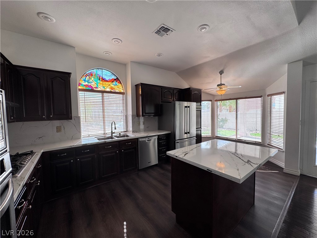 9713 Cascade Falls Avenue Property Photo 14