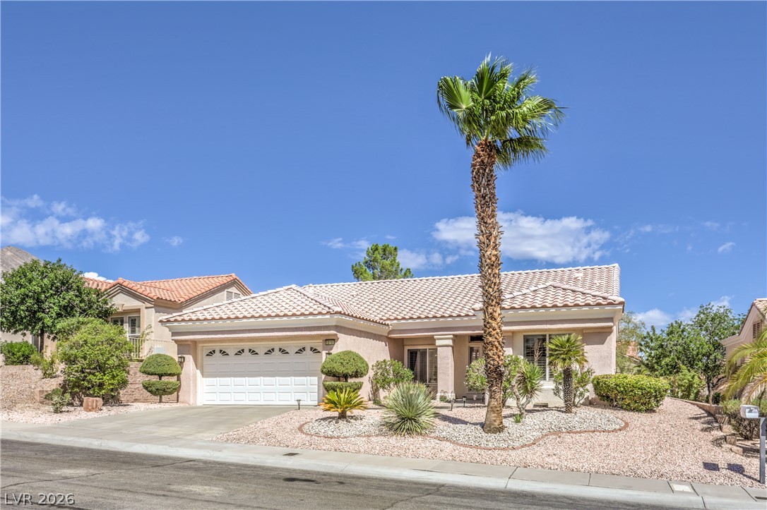 10700 Grand Cypress Avenue Property Photo 3