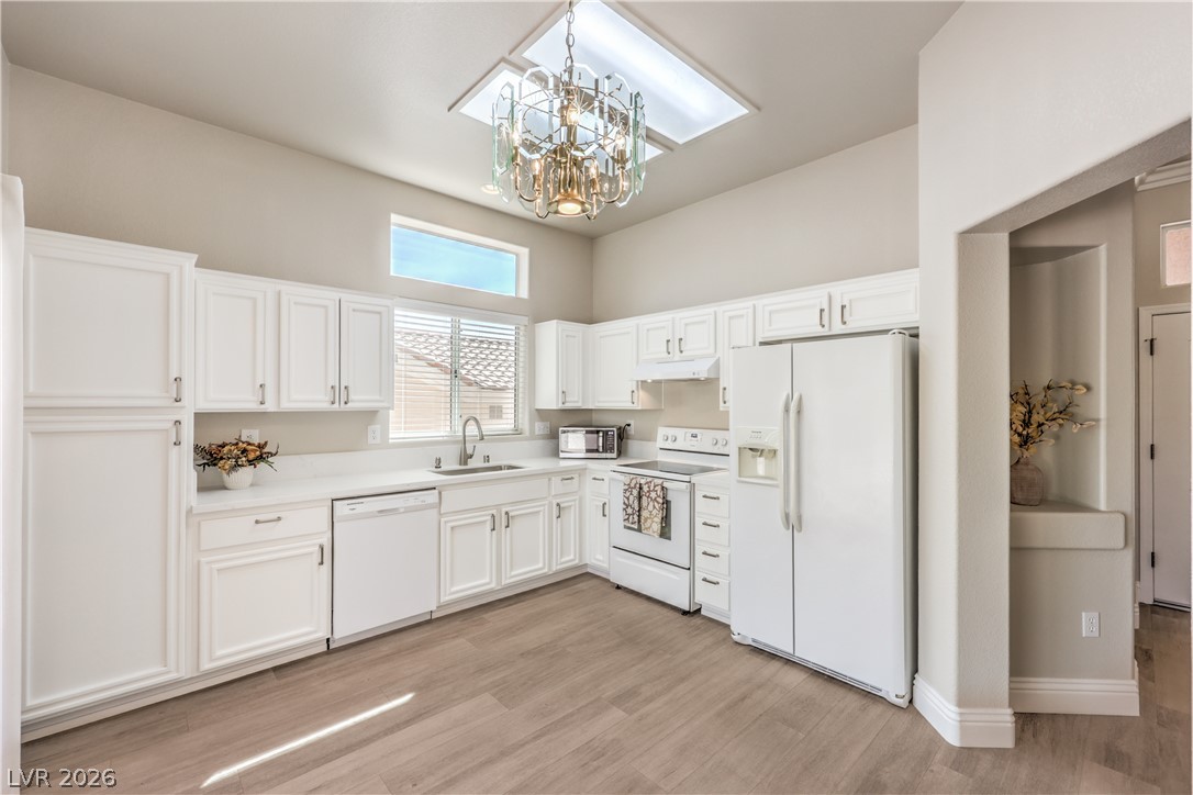10700 Grand Cypress Avenue Property Photo 15
