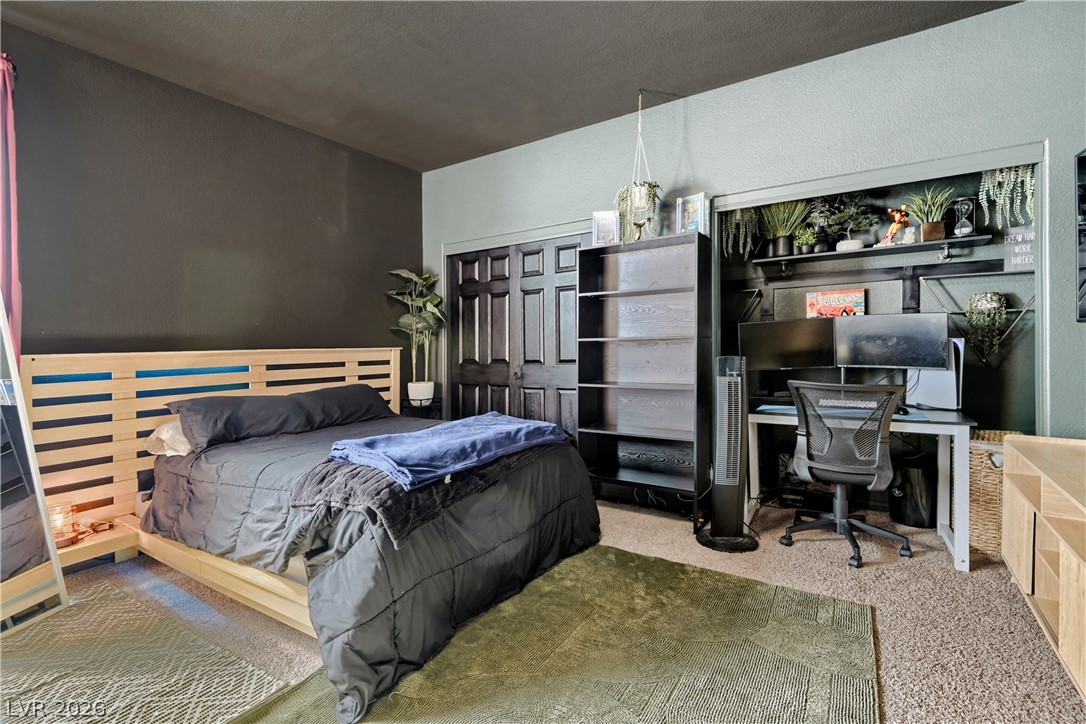 9008 Townbridge Avenue Property Photo 14