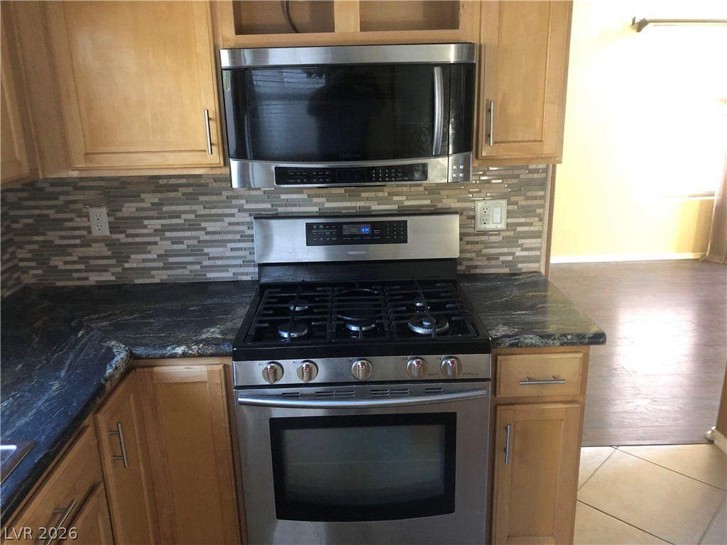 5223 Morning Splash Avenue Property Photo 8