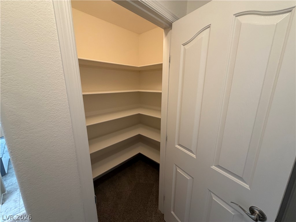 2121 Stone Croft Street Property Photo 4