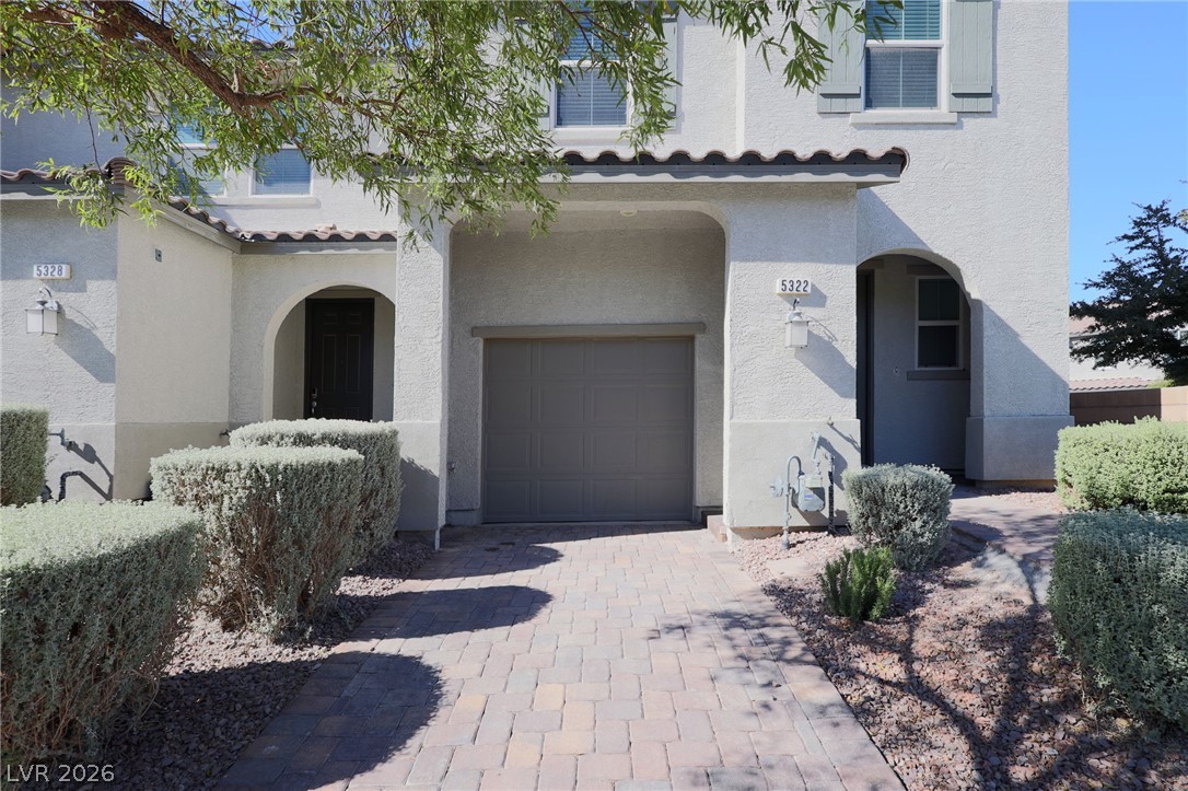 5322 Lazy Breeze Avenue Property Photo 3