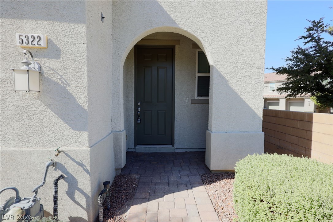 5322 Lazy Breeze Avenue Property Photo 4