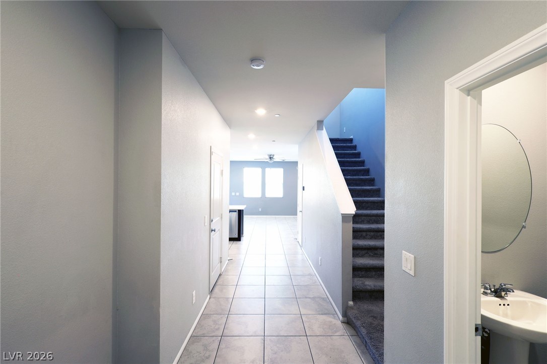 5322 Lazy Breeze Avenue Property Photo 9