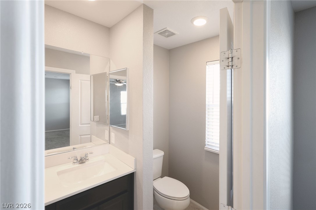 5322 Lazy Breeze Avenue Property Photo 14