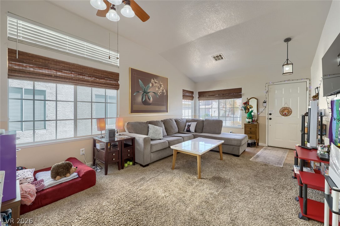 262 Lilium Street Property Photo 3