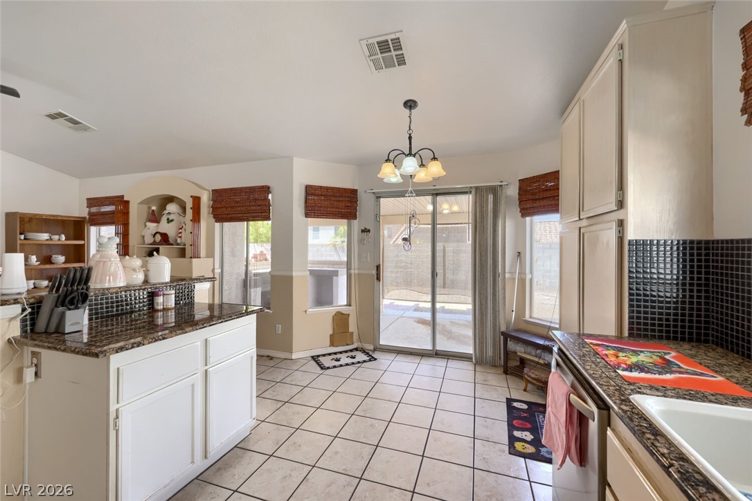 262 Lilium Street Property Photo 8