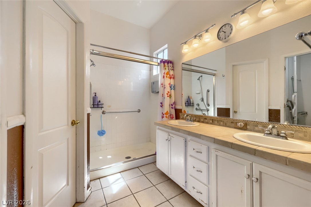 262 Lilium Street Property Photo 17