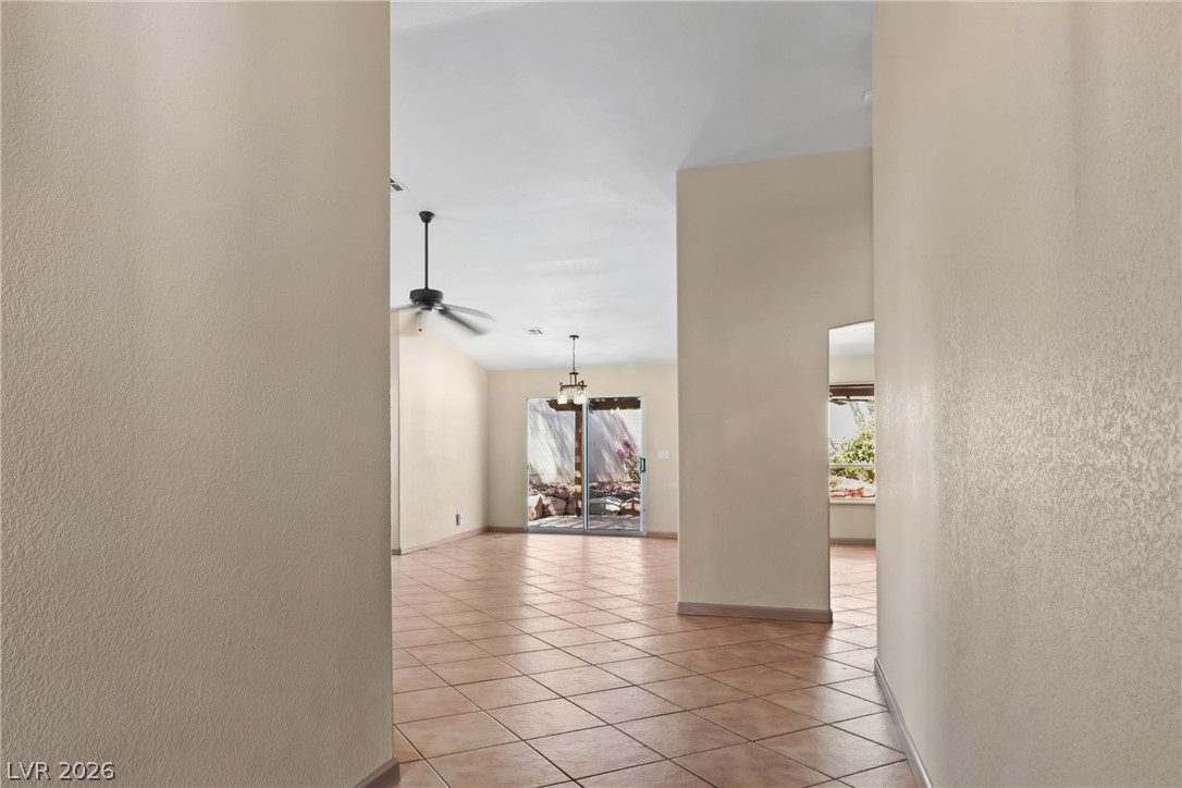 5011 Rio Colorado Circle Property Photo 5