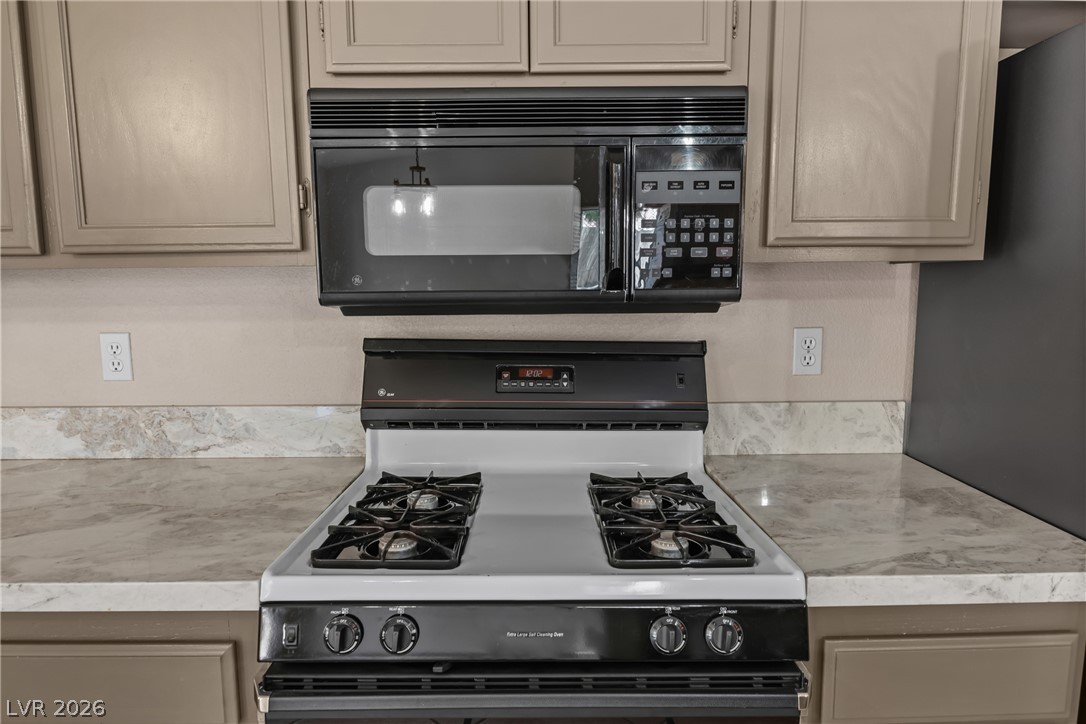 5011 Rio Colorado Circle Property Photo 12