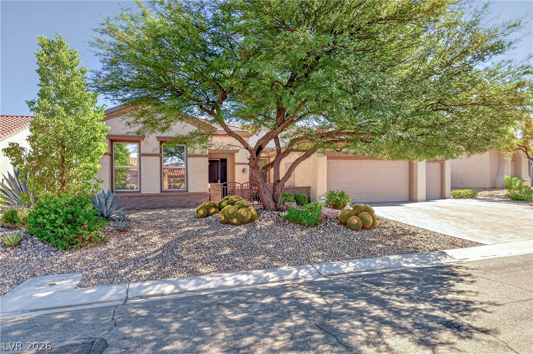 2856 Forest Grove Drive Property Photo 1