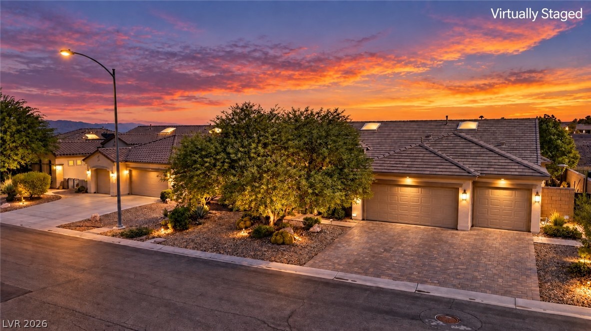2856 Forest Grove Drive Property Photo 4