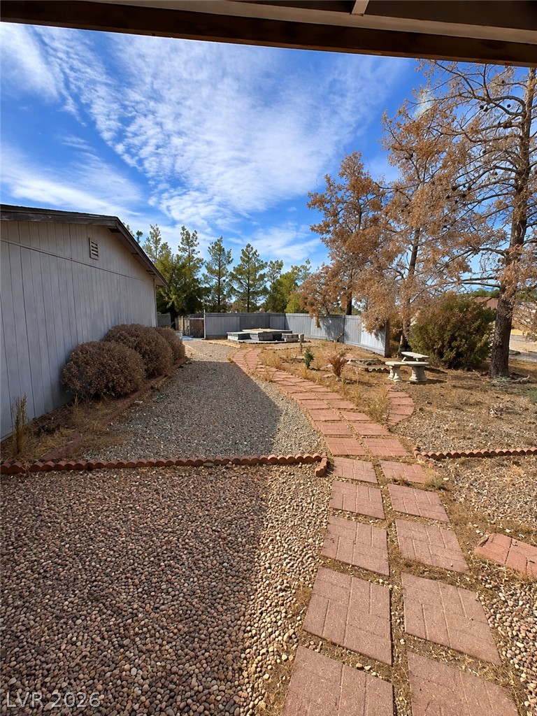 5561 Doubletree Road Property Photo 16