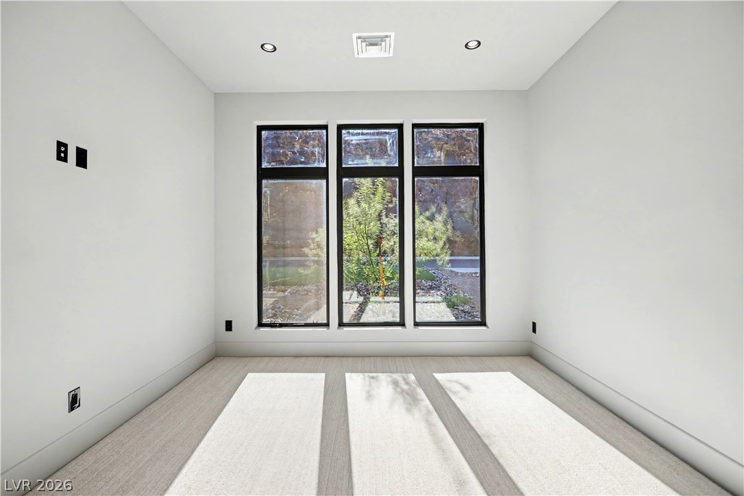 2813466 Property Photo 50