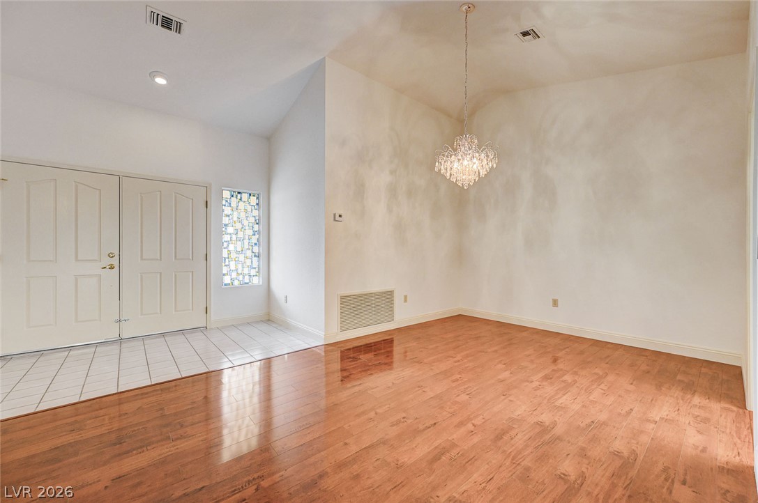 2925 Dry Ridge Court Property Photo 13