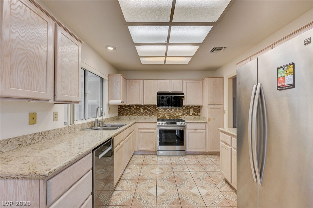 2925 Dry Ridge Court Property Photo 23